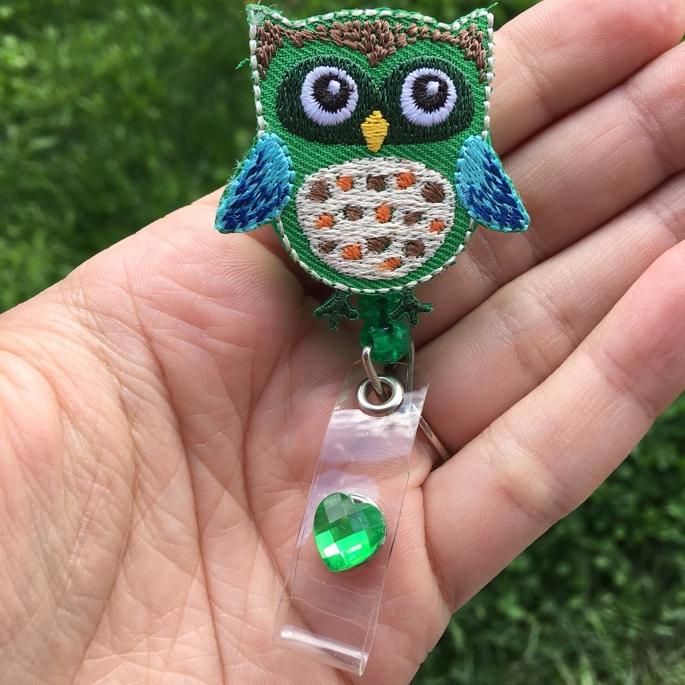 🎁BOGO FREE SALE🎁 Green Owl Badge Holder